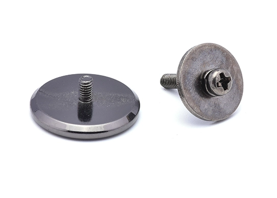 برغي برأس كبير الحجم